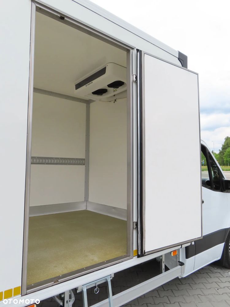 Mercedes-Benz Sprinter 314 CDI 2.2 CDI 143 KM Chłodnia -32 st.C Agregat Thermo King V300 MAX Izoterma 7 E.Palet 3612 mm LAMAR Boczne Drzwi Rozstaw Osi 3665 mm WZMACNIANY - 26