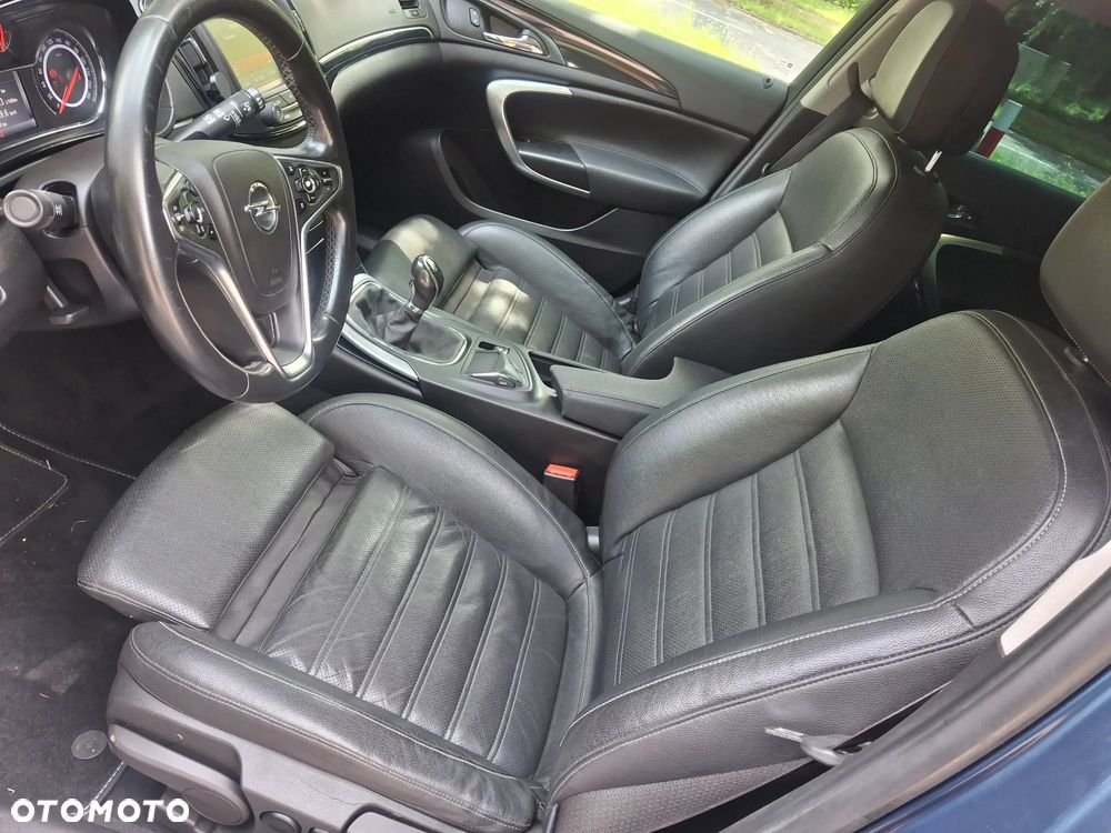 Opel Insignia - 13