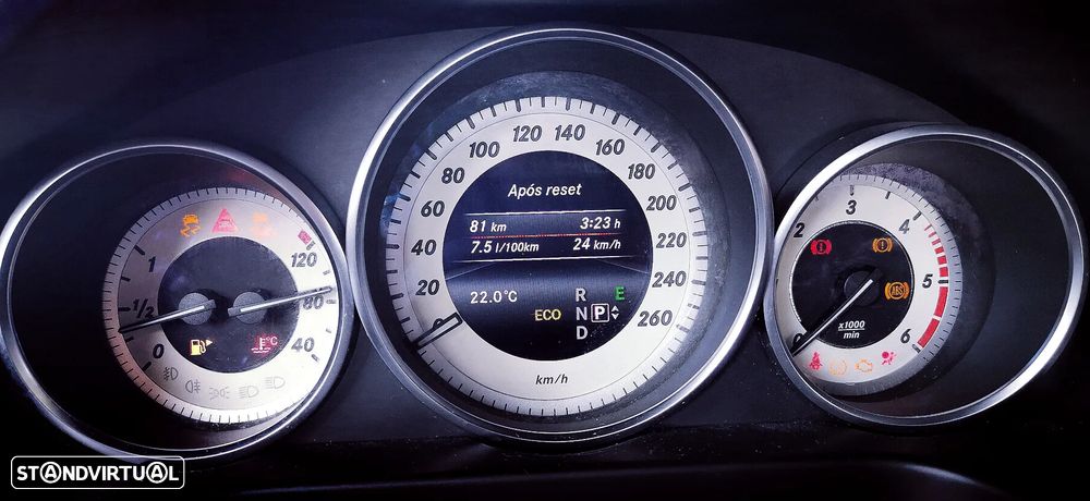 Mercedes-Benz E 250 BlueTEC 4Matic 7G-TRONIC Avantgarde - 12