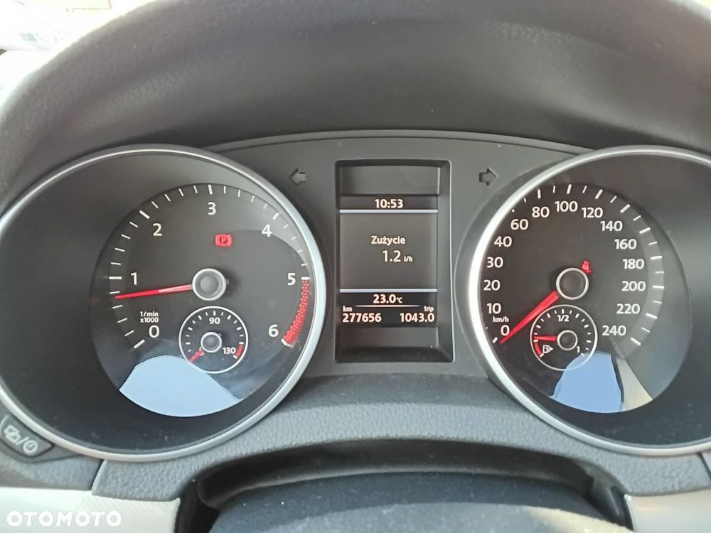 Volkswagen Golf - 30