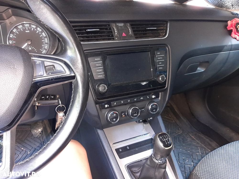 Skoda Octavia 1.6 TDI 4X4 Ambition - 7