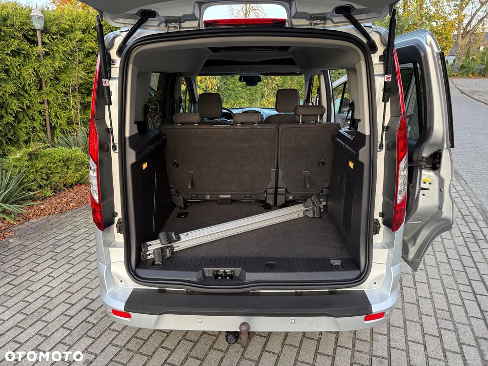 Ford Tourneo Connect 1.6 TDCi Titanium - 26