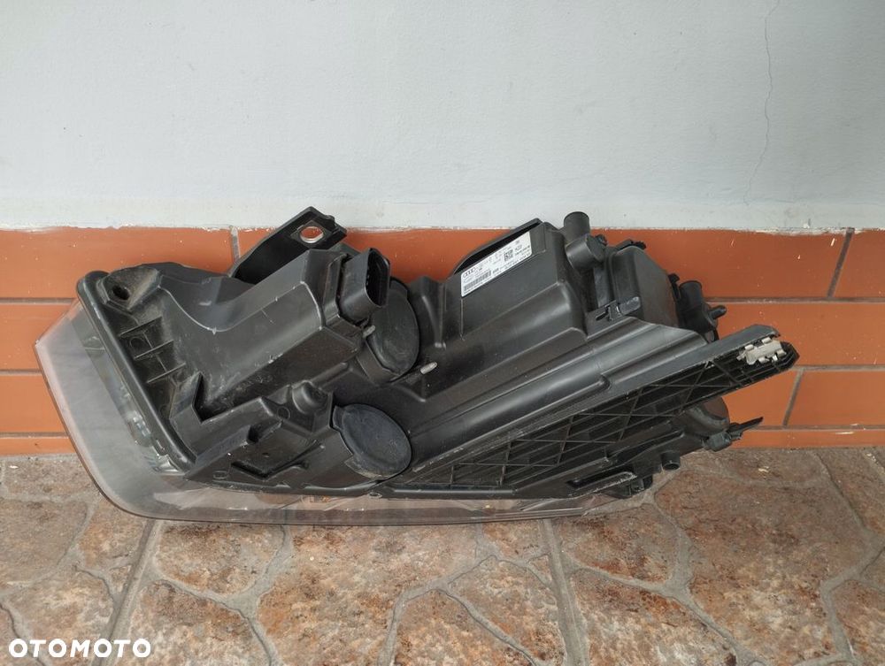 Lampa prawa ZWYKŁA Audi Q3 8U 8U0 8U0941004M - 6