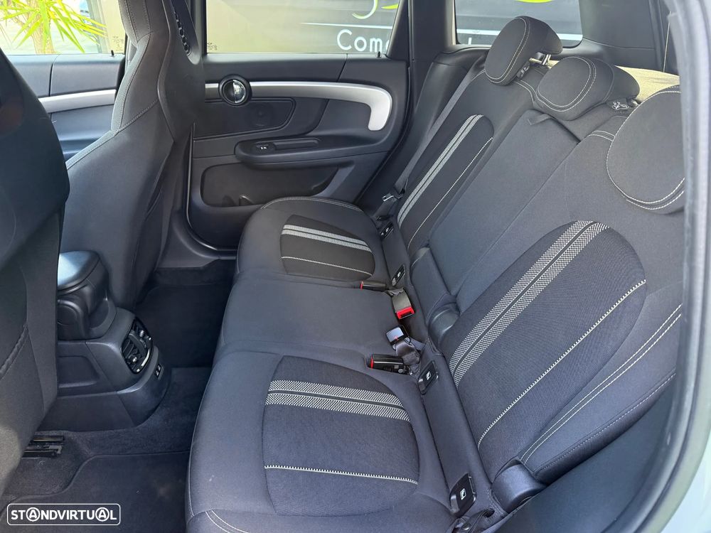 MINI Countryman Cooper SE ALL4 Auto - 28