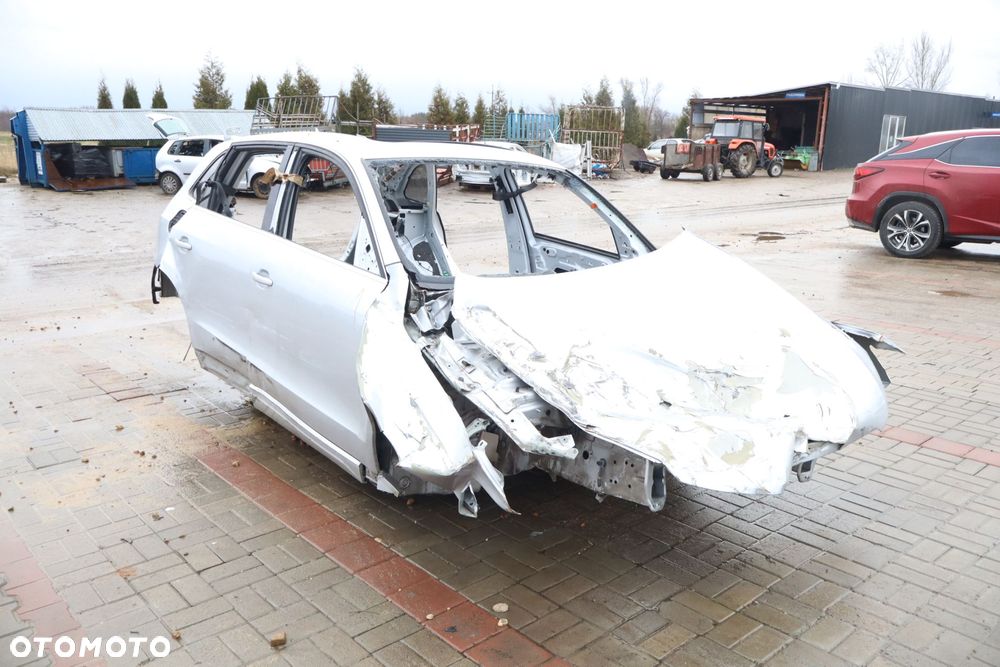 BŁOTNIK ĆWIARTKA LEWY TYŁ  AUDI Q5 I - 8