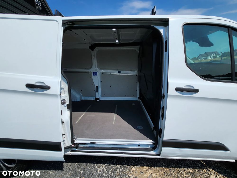 Ford Transit Custom - 28