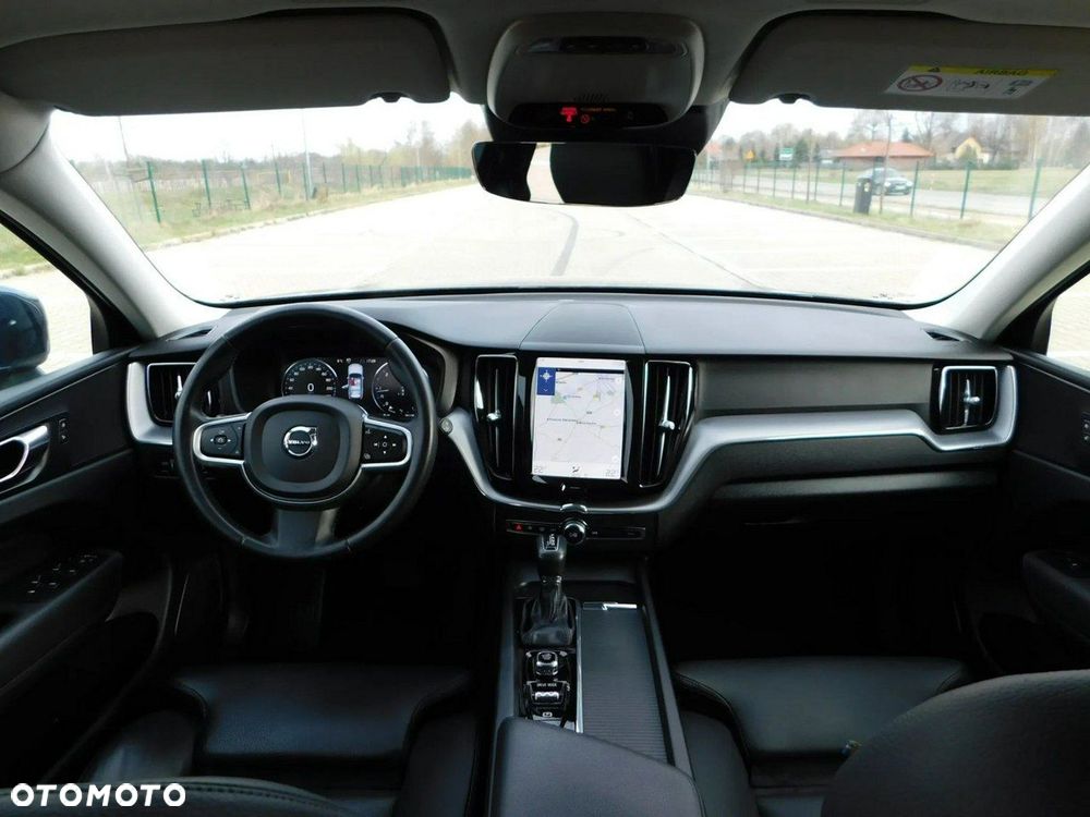 Volvo XC 60 D4 Momentum Pro - 6