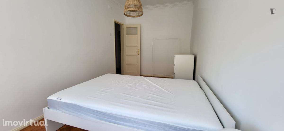 Quarto - localizado em Amadora Lisbon - Grande imagem: 4/6