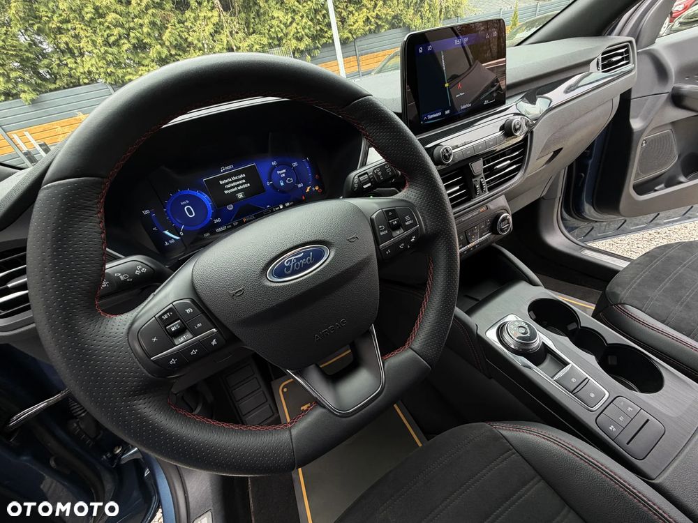 Ford Kuga 2.5P PHEV FWD ST-Line - 31