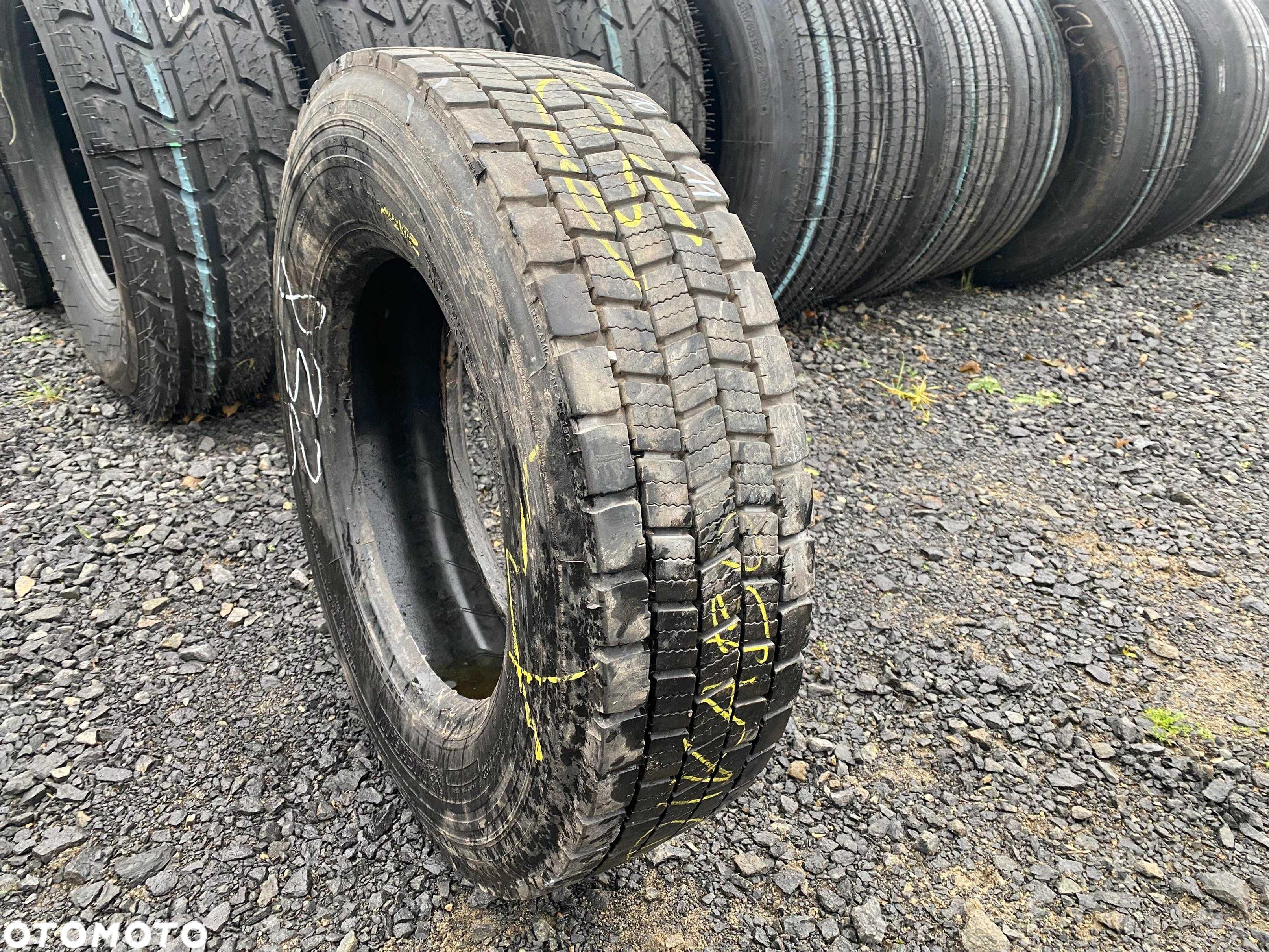 Opona 215/75R17.5 TYP MICHELIN XDE2 Napędowa 10-11mm - 1
