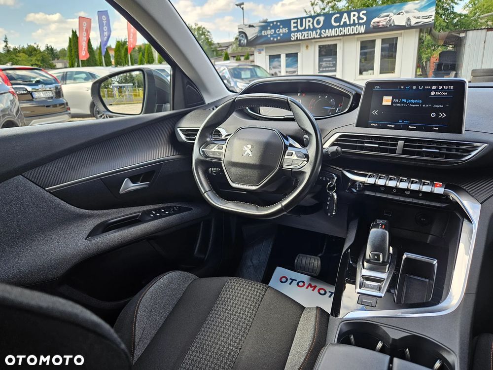 Peugeot 3008 1.5 BlueHDi Road Trip S&S EAT8 - 24