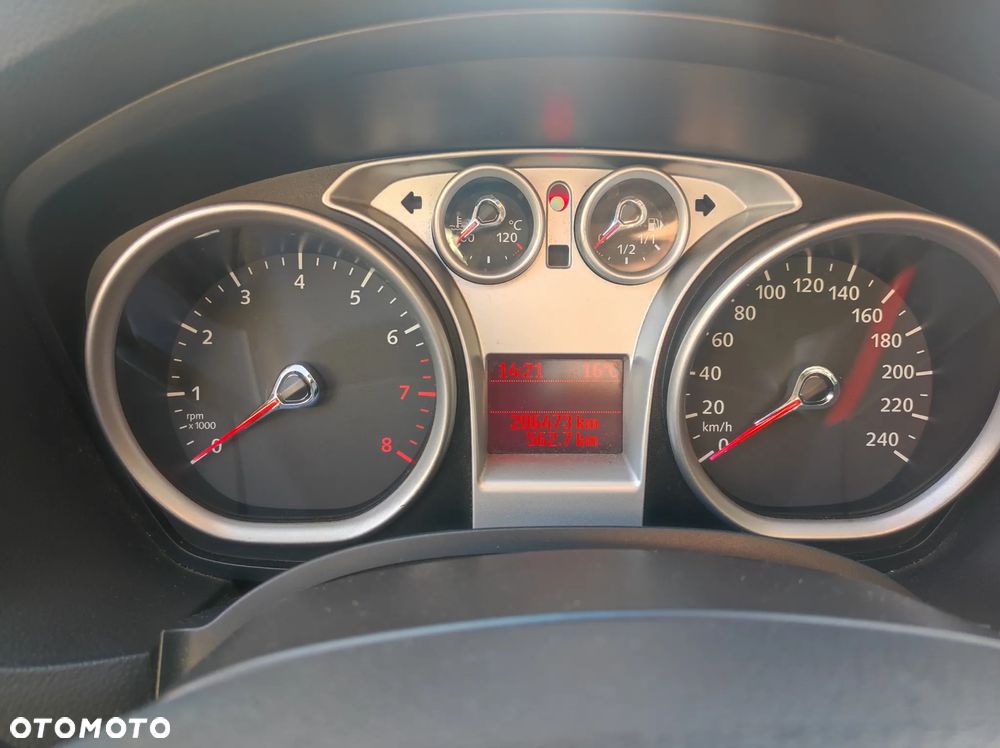 Ford Focus 1.6 16V Style+ - 9