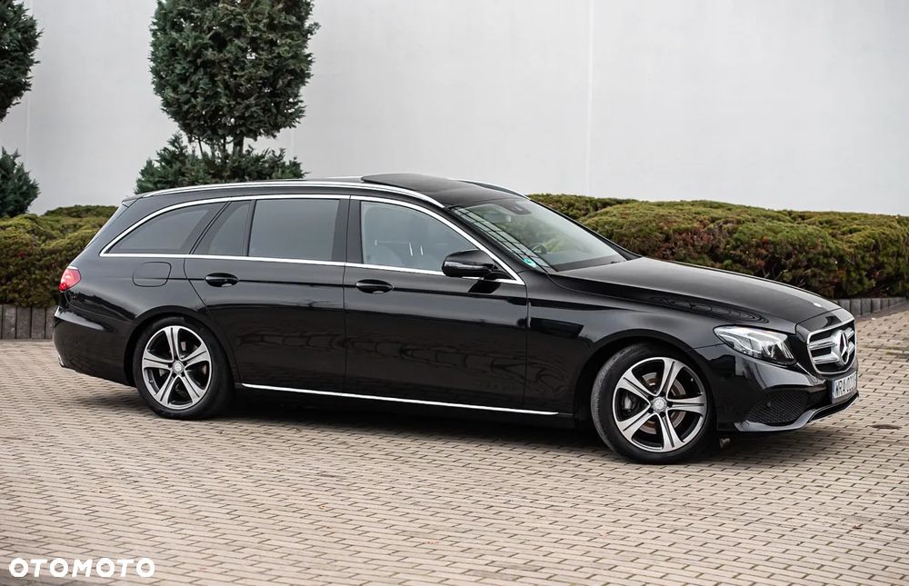 Mercedes-Benz Klasa E 220 d Business Edition 9G-TRONIC - 3