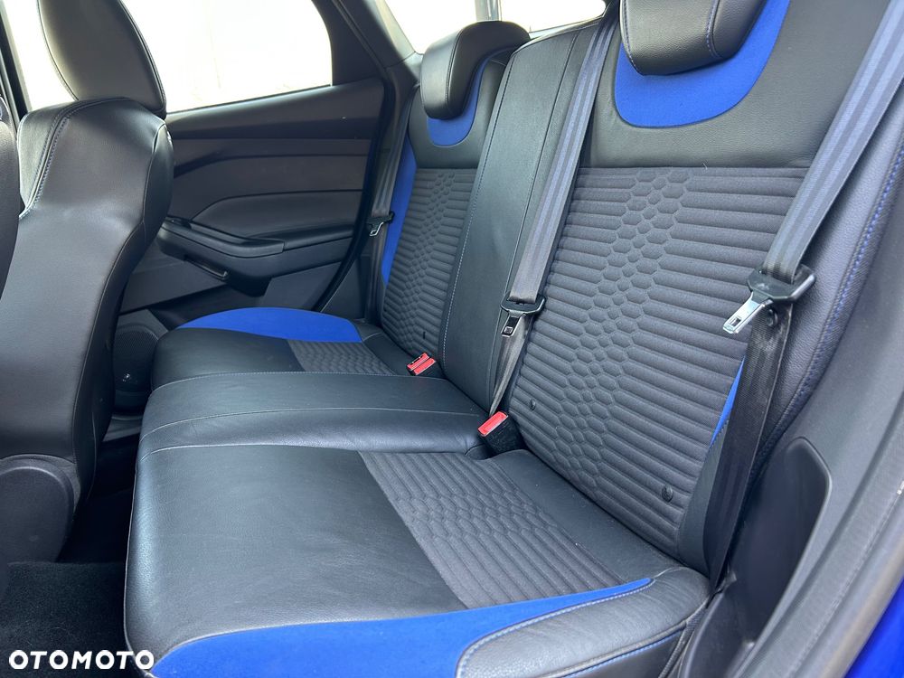 Ford Focus ST - 18
