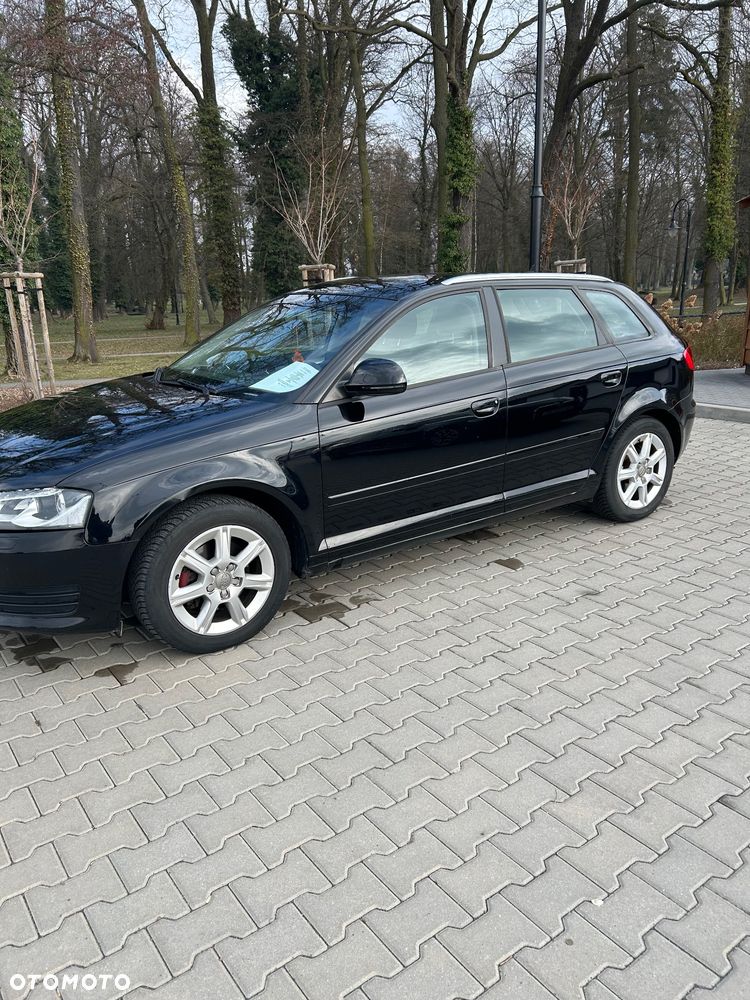 Audi A3 Sportback 1.4T FSI Ambiente - 3