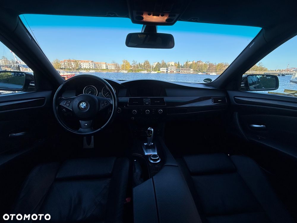 BMW Seria 5 520d Edition Sport - 10