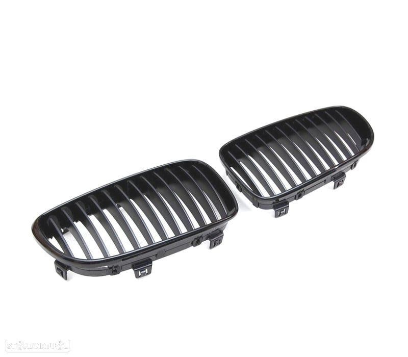 GRELHAS BMW E81 E87 E82 E88 04-07 PRETO BRILHANTE LOOK 1M - 4