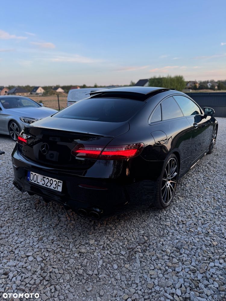 Mercedes-Benz Klasa E 400 4Matic 9G-TRONIC AMG Line - 11