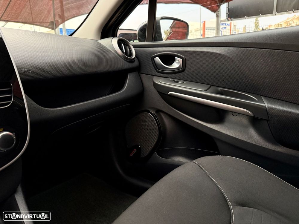 Renault Clio 0.9 TCe Limited - 15