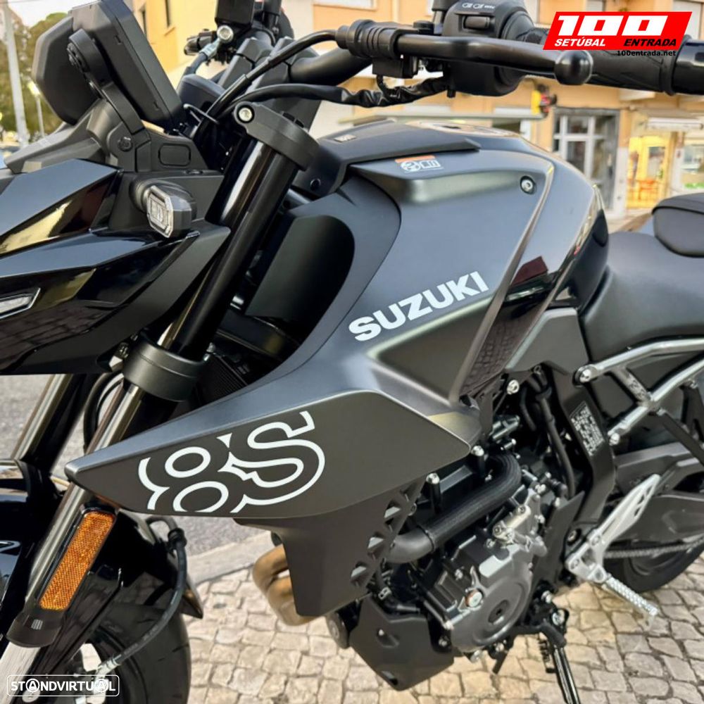Suzuki GSX 800 S - 3