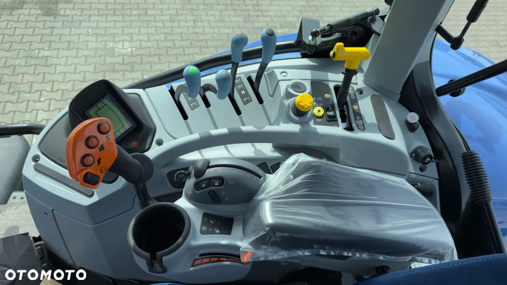 New Holland T7.215 S - 12