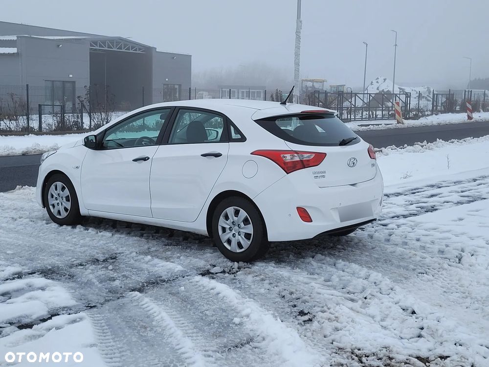 Hyundai i30 1.4 CRDi Advantage - 3