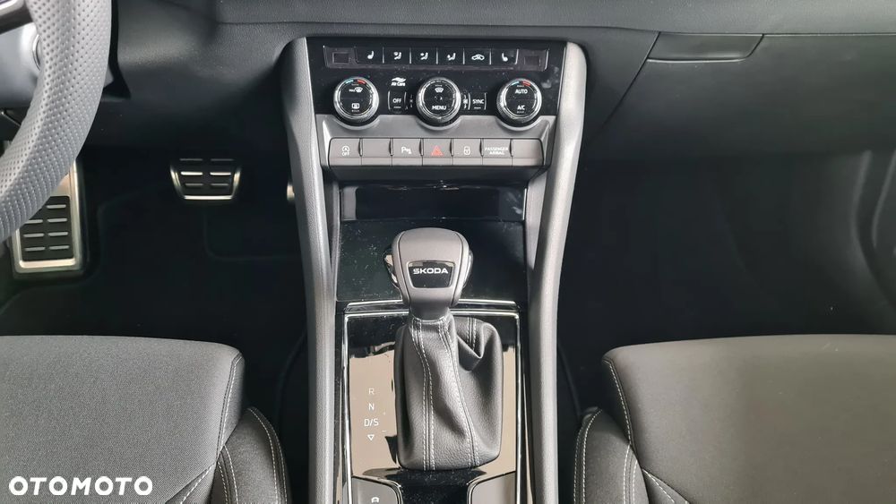 Skoda Karoq 1.5 TSI ACT Sportline DSG - 14