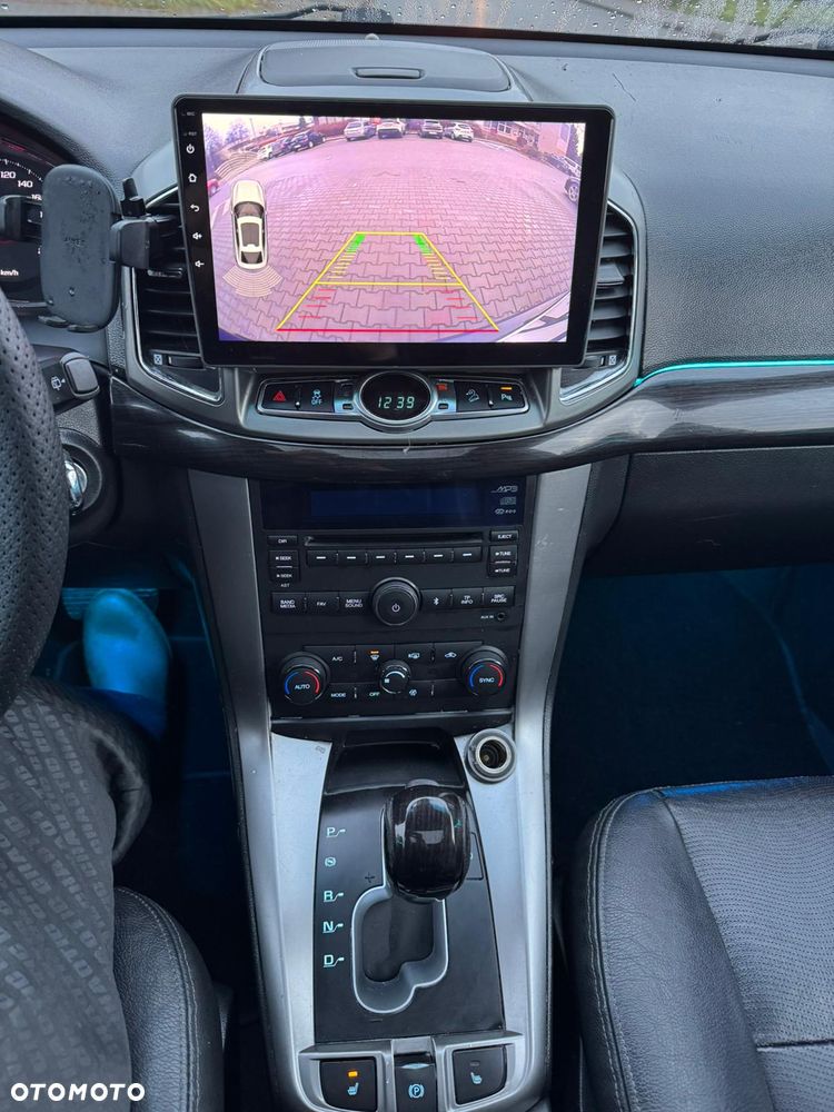 Chevrolet Captiva - 17