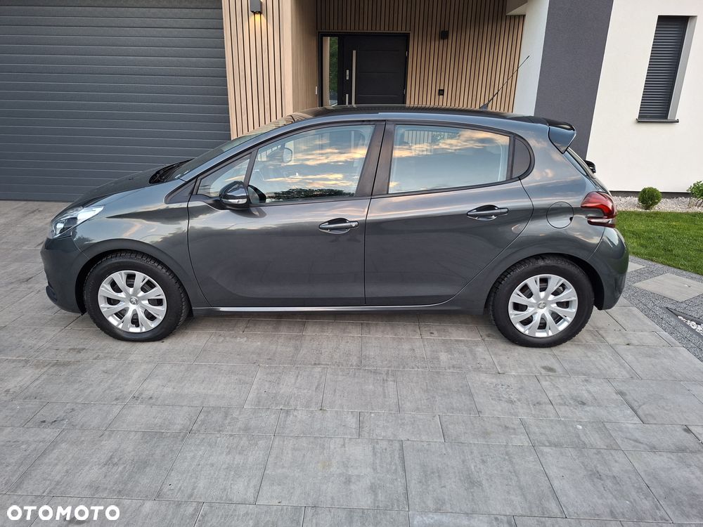 Peugeot 208 - 2