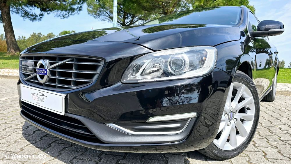 Volvo V60 2.0 D3 Summum - 15