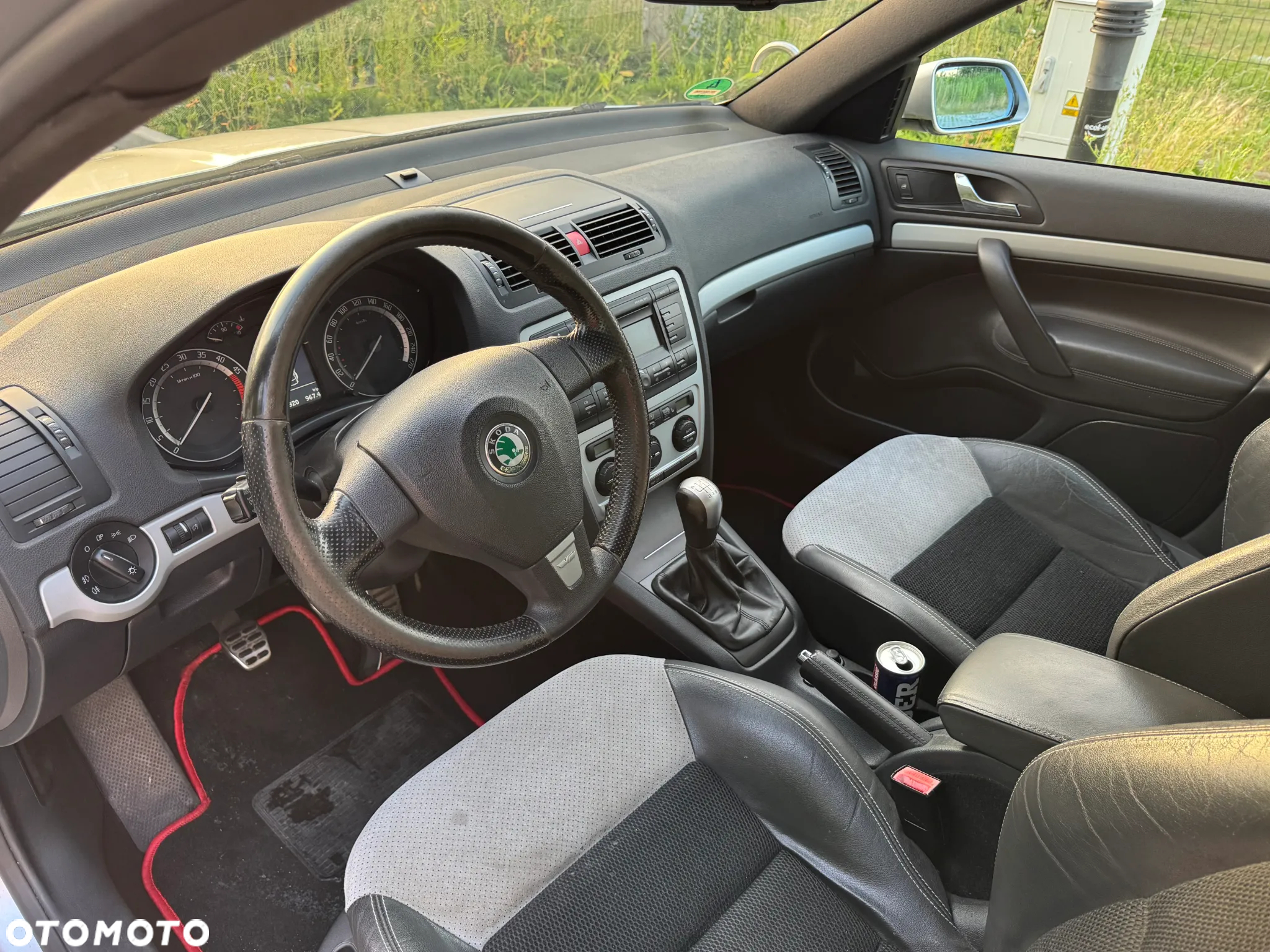 Skoda Octavia Combi 2.0 TDI DPF RS - 8