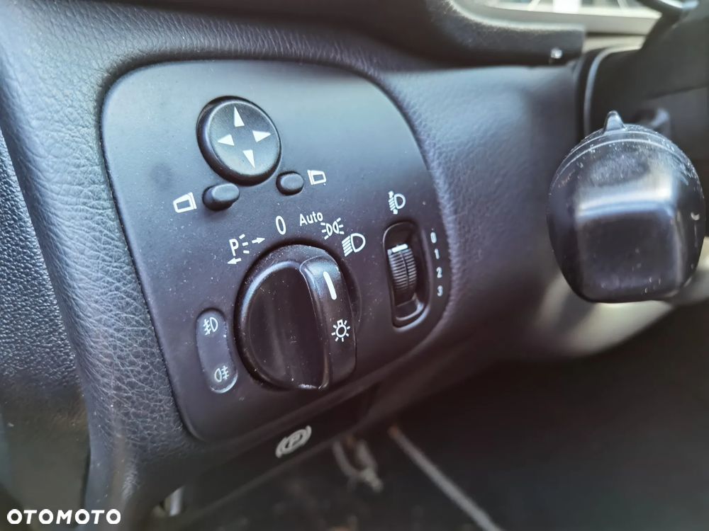 Mercedes-Benz Klasa C 200 Kompressor Avantgarde Sport Edition + - 16