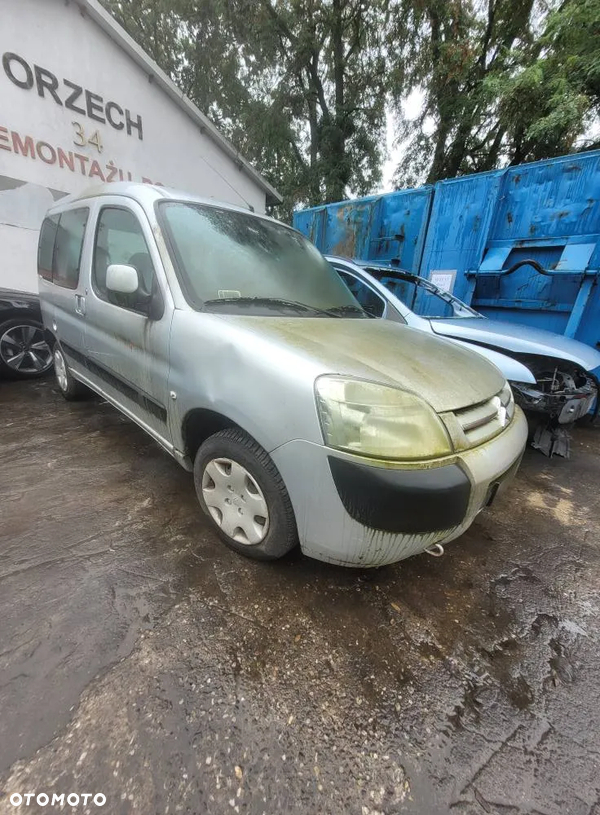 Części- Citroen Berlingo  Pojemnosc: 1560  Moc: 55kW  Rok:2006  Diesel