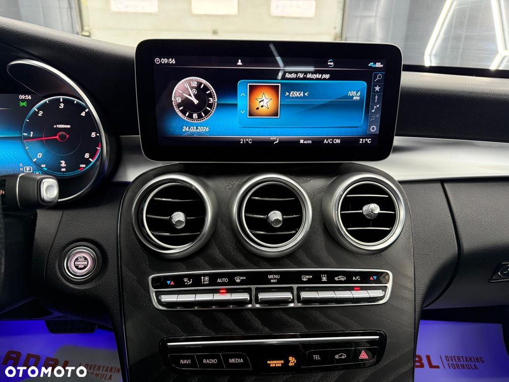 Mercedes-Benz Klasa C 300 d 4Matic 9G-TRONIC AMG Line - 17