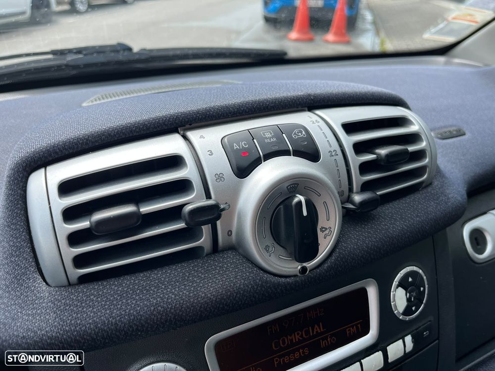 Smart ForTwo Coupé 1.0 mhd Passion 71 Softouch - 12