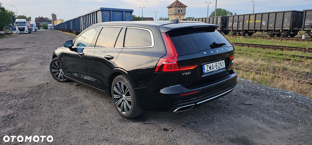 Volvo V60 T6 AWD Recharge Geartronic Inscription - 3