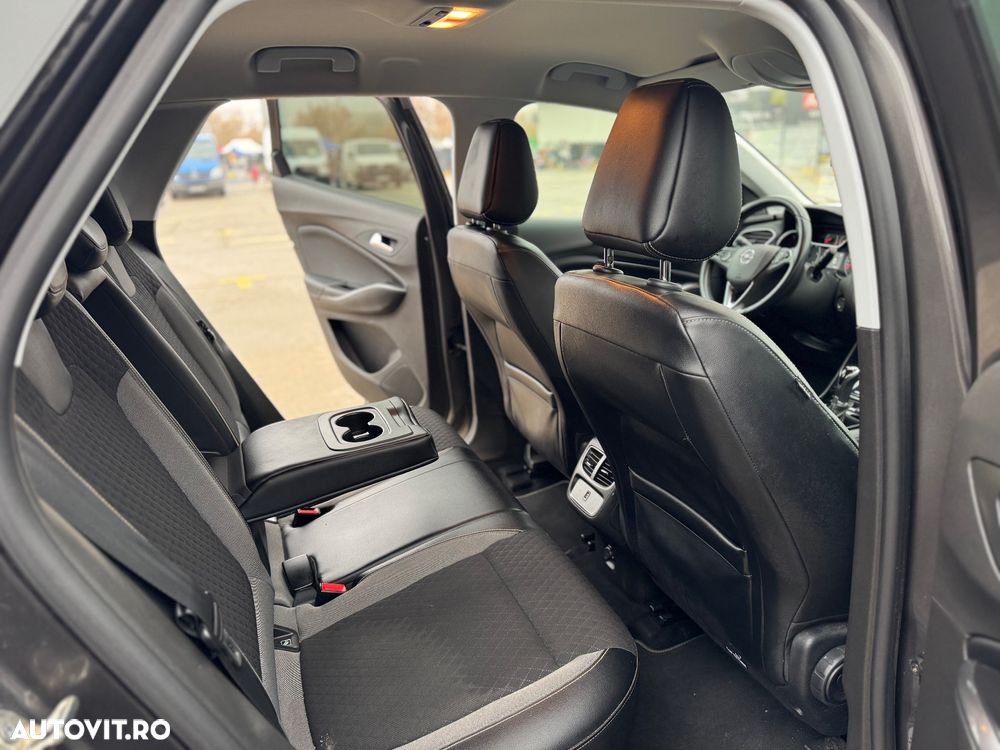 Opel Grandland X - 11