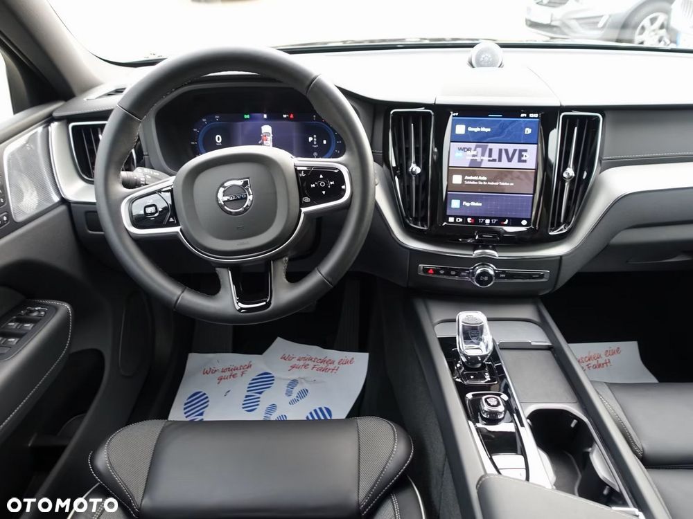 Volvo XC 60 B5 B AWD Ultra Black Edition - 18