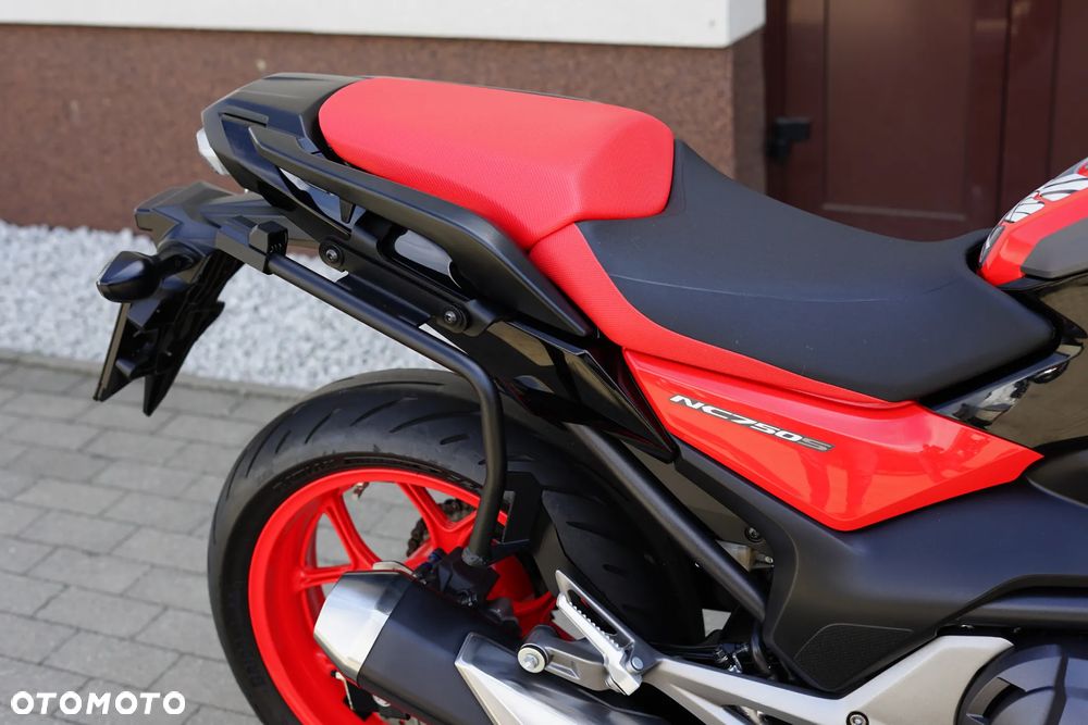 Honda NC - 6