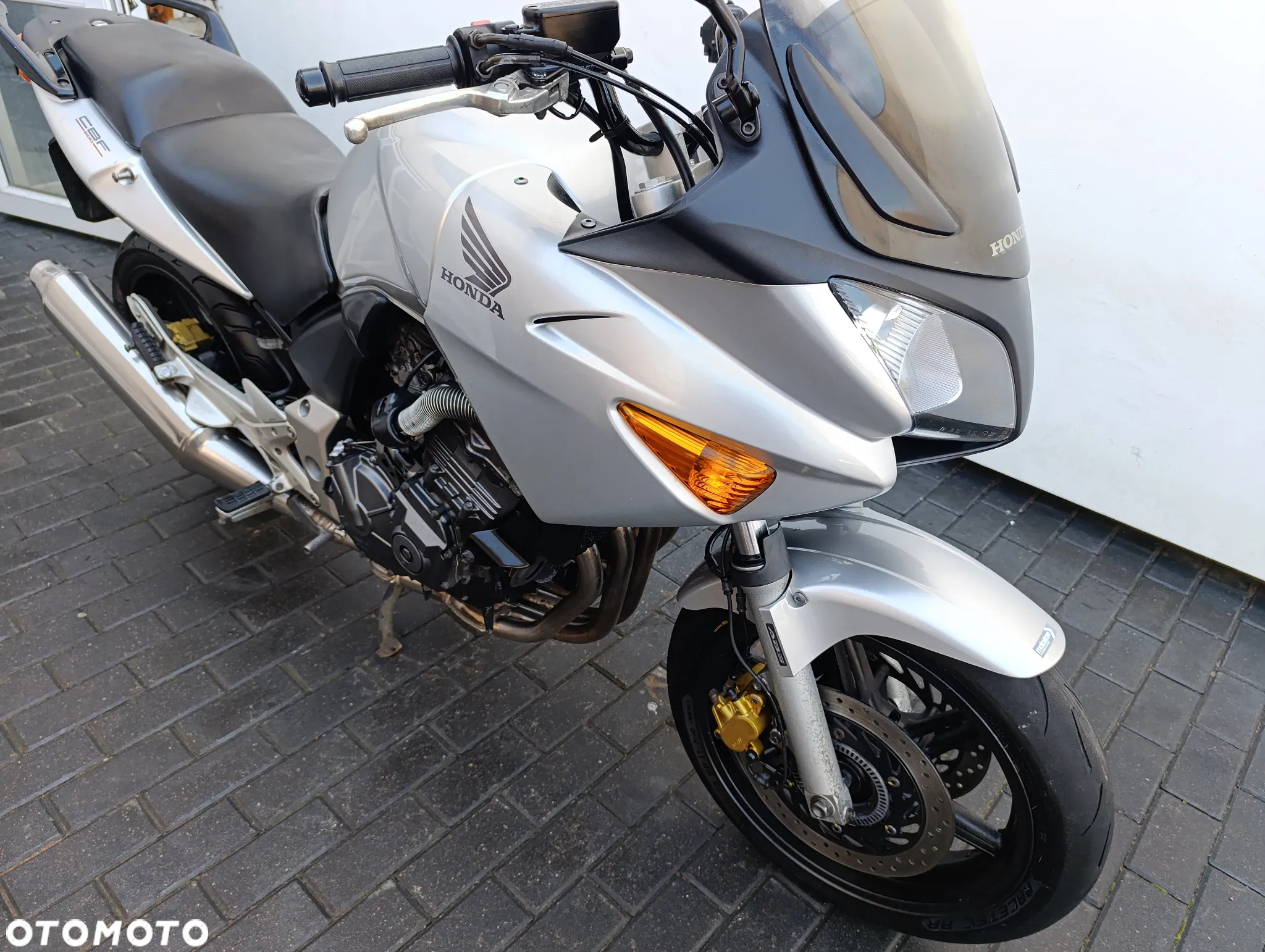 Honda CBF - 28