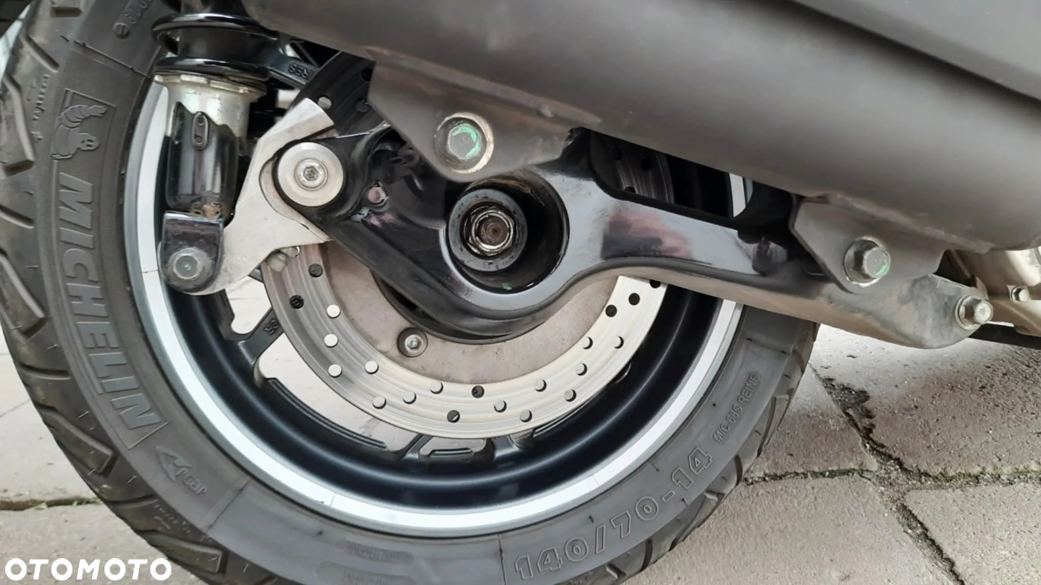 Yamaha X-max - 4