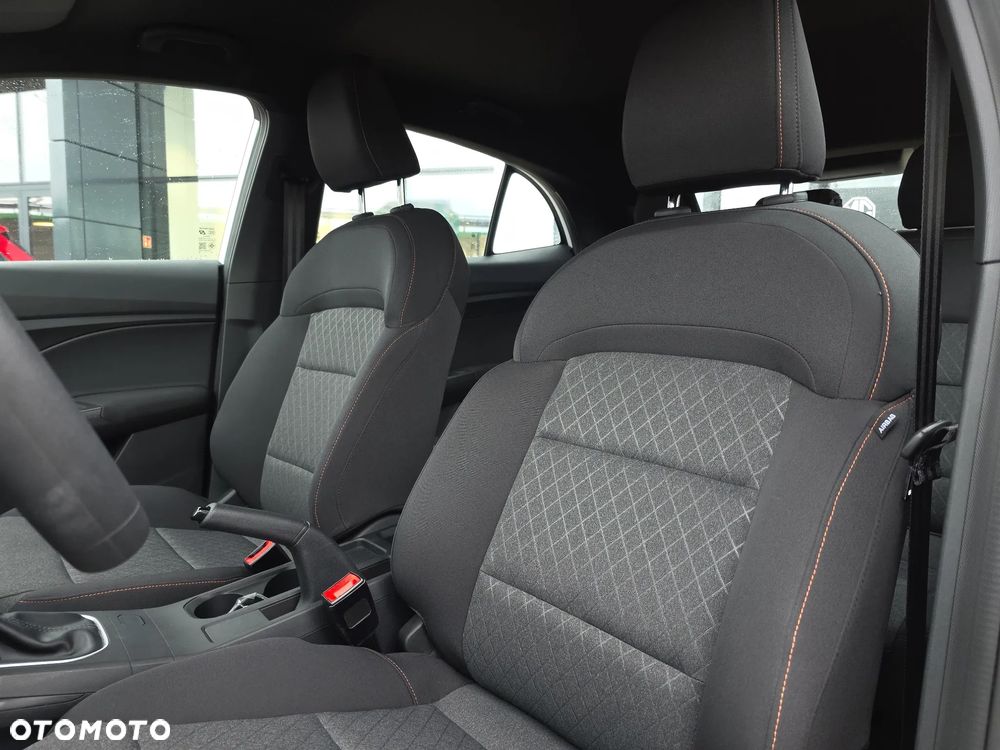 MG MG3 1.5 Excite - 12