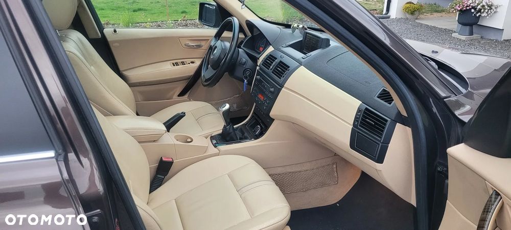 BMW X3 3.0d - 8