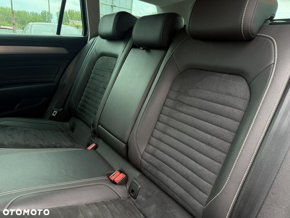 Volkswagen Passat 2.0 TSI Elegance DSG - 37