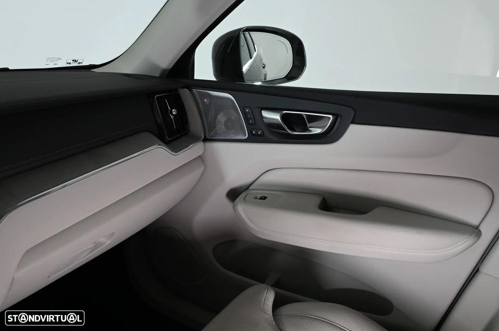 Volvo XC 60 2.0 T6 PHEV Ultimate Bright AWD - 31