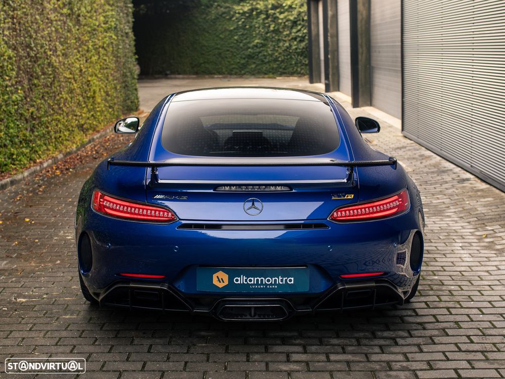 Mercedes-Benz AMG GT R - 16