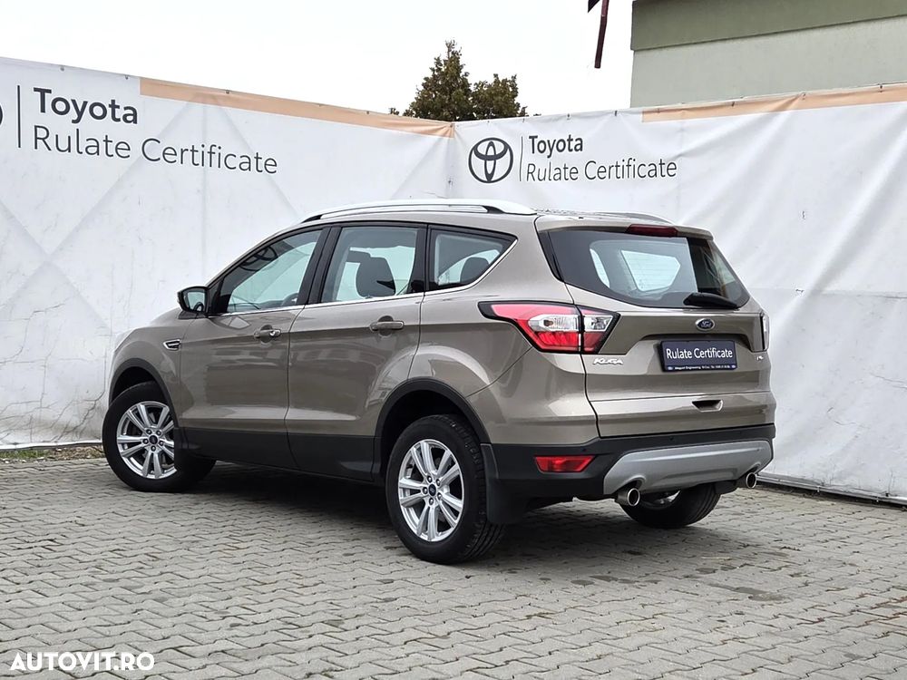 Ford Kuga 1.5 EcoBoost 4WD Aut. Trend - 3