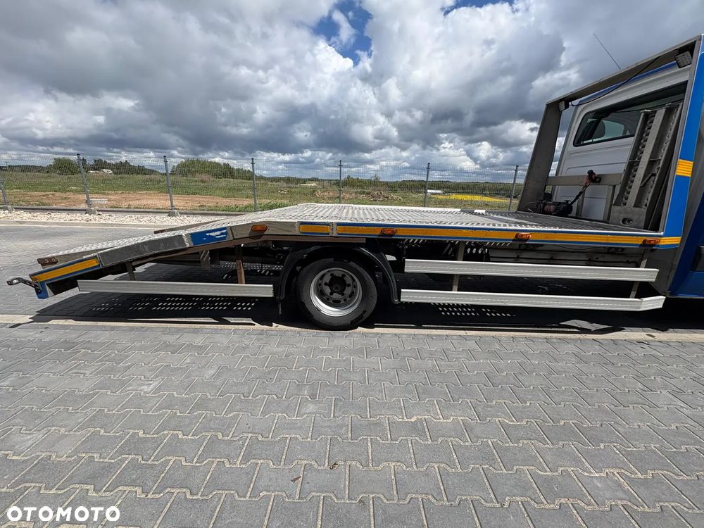 Mercedes-Benz Sprinter - 8