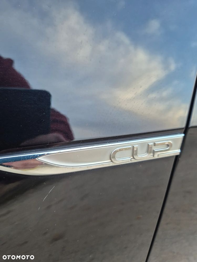 Volkswagen Golf 1.6 TDI BlueMotion Technology Cup - 8