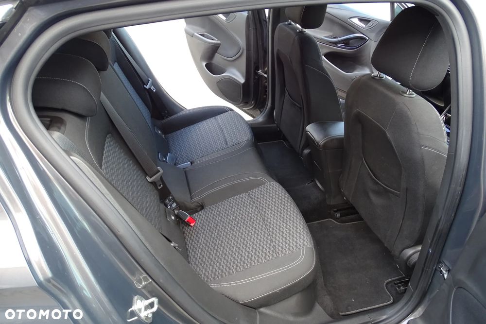 Opel Astra 1.4 Turbo Innovation - 18